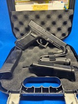 GLOCK G22 GEN4 (LE TRADE-IN) .40 S&W - 1 of 2