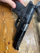 SMITH & WESSON Performance Center M&P 40L Pro Series C.O.R.E. .40 S&W - 3 of 3