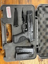 SMITH & WESSON Performance Center M&P 40L Pro Series C.O.R.E. .40 S&W - 1 of 3