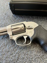 TAURUS 851 ULTRA-LITE .38 SPL - 2 of 3