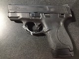 SMITH & WESSON M&P 40 SHIELD .40 S&W - 1 of 3