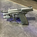 HECKLER & KOCH USP TACTICAL .45 ACP - 3 of 3