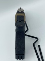 TAURUS GX4 9MM LUGER (9X19 PARA) - 2 of 3