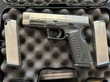 SPRINGFIELD ARMORY XDM-40 40S&W - 1 of 2