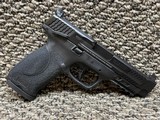 Smith & Wesson M&P M2.0 Optic Ready 10MM - 2 of 3