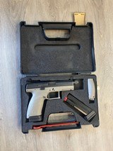 CZ CZ P-10 C 9MM LUGER (9X19 PARA) - 1 of 3