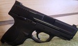 SMITH & WESSON M&P.40C .40 S&W - 2 of 3