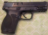 SMITH & WESSON M&P 40 M2.0 Compact .40 S&W - 1 of 3