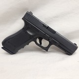 GLOCK 17Gen4 9MM LUGER (9X19 PARA) - 1 of 3