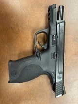 SMITH & WESSON M&P40 .40 S&W - 2 of 3