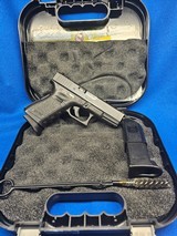 GLOCK G23 GEN3 .40 S&W - 1 of 3