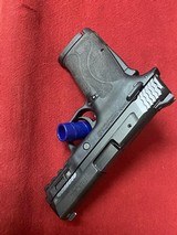 SMITH & WESSON M&P 9 Shield EZ M2.0 9MM LUGER (9X19 PARA) - 1 of 3