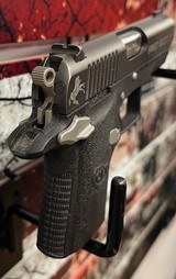 COLT mustang pocketlite poly .380 ACP - 2 of 3