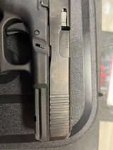 GLOCK G17 GEN5 (FACTORY REFURBISHED) 9MM LUGER (9X19 PARA) - 3 of 3