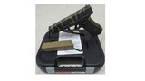 GLOCK G17 Gen4 Green Tiger Stripe Camo 9MM LUGER (9X19 PARA) - 1 of 3