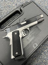 KIMBER 1911 custom II .45 ACP - 2 of 3