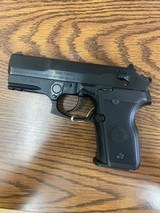 STOEGER COUGAR 8000 9MM LUGER (9X19 PARA) - 1 of 3