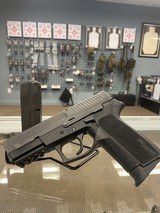 SIG SAUER SP2022 9MM LUGER (9X19 PARA) - 1 of 1