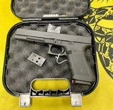 GLOCK 40 GEN 4 MOS 10MM - 1 of 3