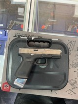 GLOCK 19 GEN 5 CHROME 9MM LUGER (9X19 PARA) - 2 of 3