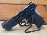 SMITH & WESSON mp9 M&p 9 shield EZ m2.0 9MM LUGER (9X19 PARA) - 1 of 3