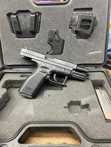 SPRINGFIELD ARMORY XD .40 S&W - 1 of 3