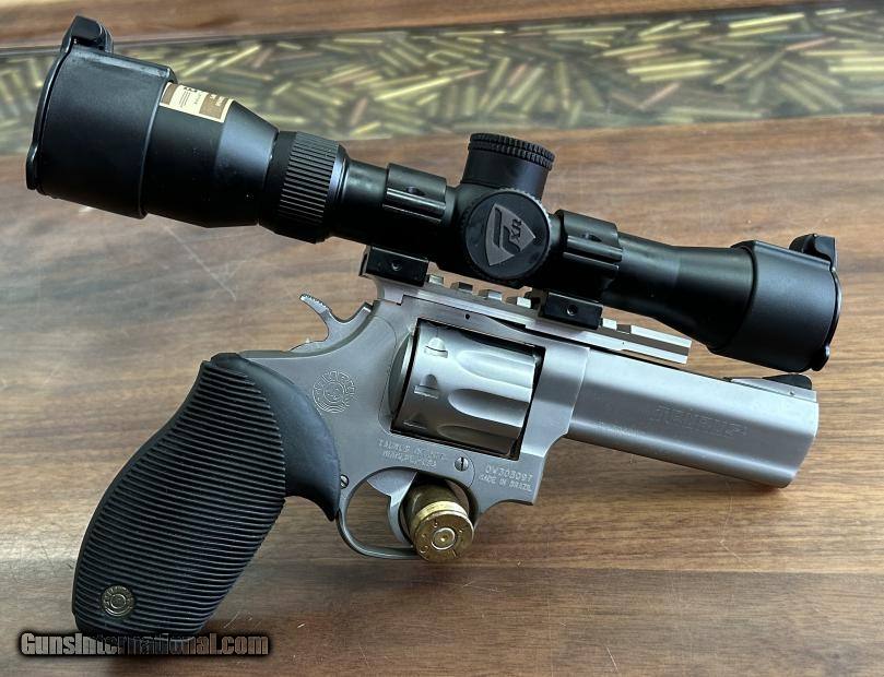 TAURUS TAURUS TRACKER .22 LR