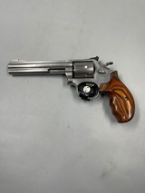 SMITH & WESSON MODEL 617-1 .22 LONG - 1 of 3