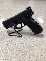 SPRINGFIELD ARMORY xdm-40 .40 S&W - 3 of 3