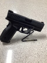 SPRINGFIELD ARMORY xdm-40 .40 S&W - 2 of 3