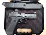 GLOCK GLOCK 17 GEN 5 MOS 9MM LUGER (9X19 PARA) - 1 of 3