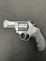 SMITH & WESSON 686-6 .357 MAG - 1 of 3