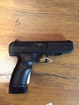 HI-POINT jcp-40 .40 CALIBER - 1 of 3