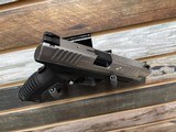 SPRINGFIELD ARMORY XDM -40 .40 S&W - 3 of 3