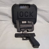 GLOCK 17 G17 GEN 4 9MM LUGER (9X19 PARA) - 1 of 3