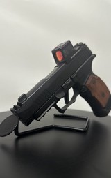 SIG SAUER P365 X-MACRO 9MM LUGER (9X19 PARA) - 1 of 3