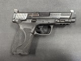 Smith & Wesson M&P M2.0 Optic Ready 10MM - 2 of 3