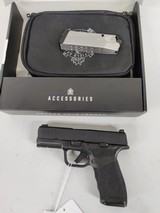 SPRINGFIELD ARMORY Hellcat Pro Optic Ready, 2 Mags, Soft Case 9MM LUGER (9X19 PARA) - 1 of 1