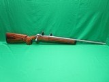 SAVAGE ARMS 12 BVSS 22/250 REM - 2 of 3