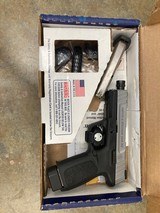 SMITH & WESSON SD9 VE 9MM LUGER (9X19 PARA) - 1 of 3