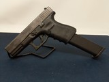 GLOCK 19Gen 4 9MM LUGER (9X19 PARA) - 1 of 2