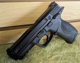 SMITH & WESSON M&P 40 .40 S&W - 1 of 3
