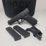 GLOCK 22 G22 GEN 4 .40 (Night Sights) POLICE TRADE IN 40 CALIBER - 1 of 3