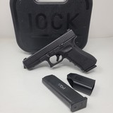GLOCK 22 G22 GEN 4 .40 (Night Sights) POLICE TRADE IN 40 CALIBER - 1 of 3