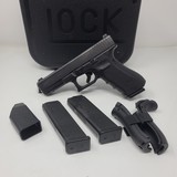 GLOCK 22 G22 GEN 4 .40 (Night Sights) POLICE TRADE IN 40 CALIBER - 1 of 3