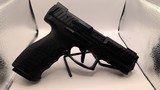 HECKLER & KOCH VP40 .40 S&W - 1 of 2