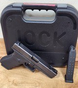 GLOCK 17C Gen 3 9MM LUGER (9X19 PARA) - 1 of 3