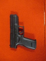 SPRINGFIELD ARMORY XD-40 .40 S&W - 1 of 3