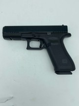 GLOCK 22 GEN 5 .40 CALIBER - 1 of 3