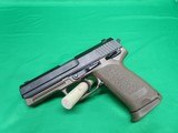 HECKLER & KOCH USP .45 ACP - 3 of 3